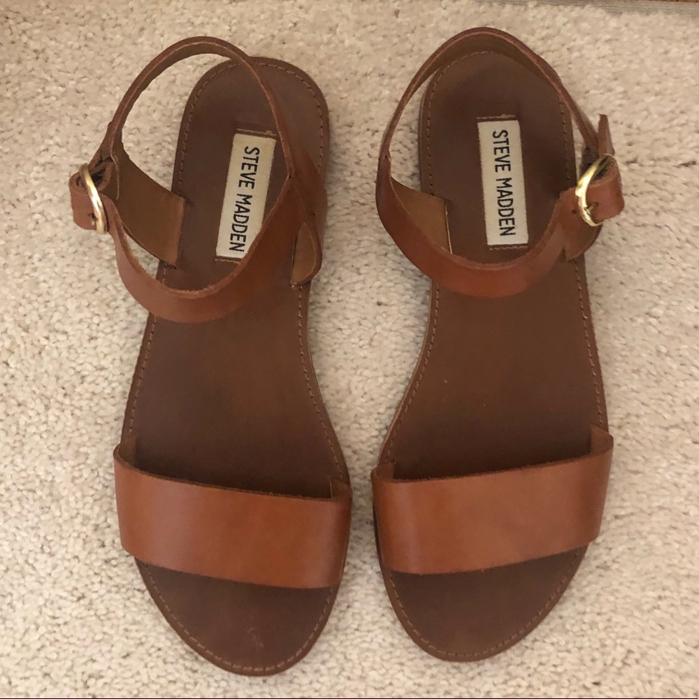 Steve Madden Brown Leather Sandal- like new!